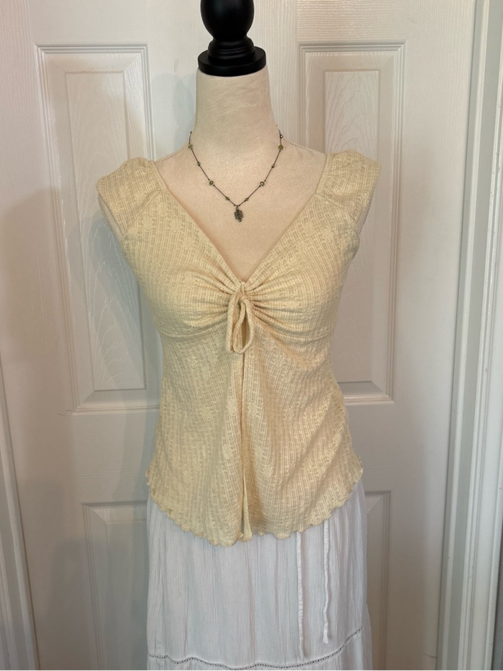 Pale Yellow Tie-Front Ribbed Tank - Picture 3 of 7